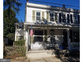 54 Carbon St, Pine Grove, PA 17963
