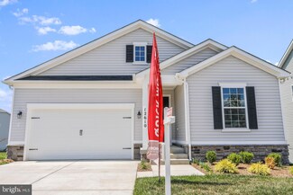 12610 Barton Dr, Hagerstown, MD 21740