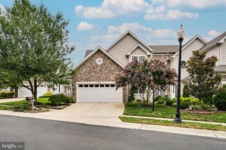 25585 Creek Run Terrace, Chantilly, VA 20152