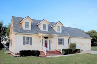 17 Ivy Terrace, Garnett, KS 66032
