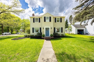 33 Morven Rd, Rochester, NY 14610