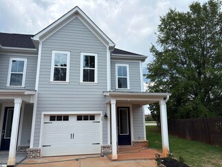 19 Merganser Ct, Greenville, SC 29607