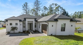 2740 35th Ave NE, Naples, FL 34120