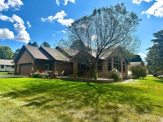 1979 Willow Ave, Worthington, MN 56187