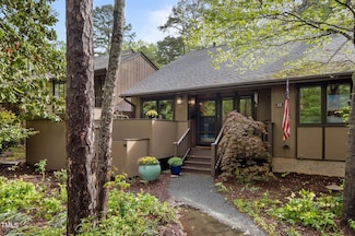33 Stoneridge Cir, Durham, NC 27705