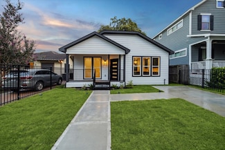 318 W 24th St, Houston, TX 77008