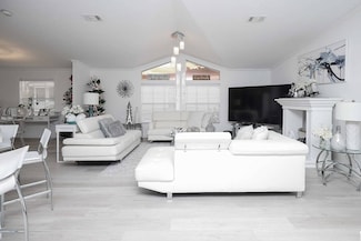 11390 SW 11th Ct Unit 4/5-PL, Davie, FL 33325