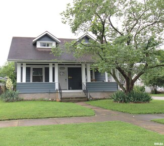 901 E 3rd St, Centralia, IL 62801