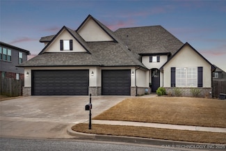 7113 E Nashville St, Broken Arrow, OK 74014