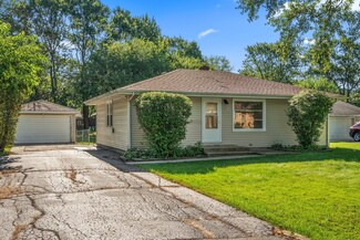 6391 Vermont St, Merrillville, IN 46410