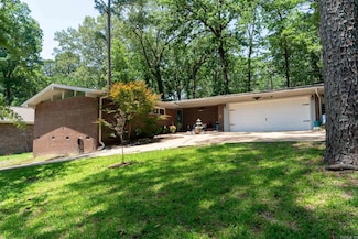 1902 Lynnwood, Benton, AR 72015