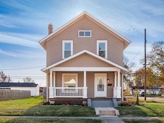 253 N Market St, Mount Sterling, OH 43143