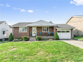1215 Ridgeway Ave, Aliquippa, PA 15001