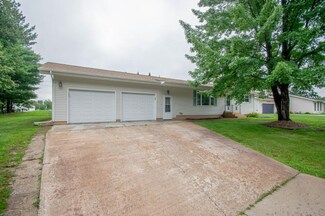 604 13th St, Mosinee, WI 54455