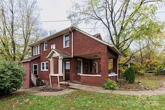 16 Gracelyn Rd, Asheville, NC 28804