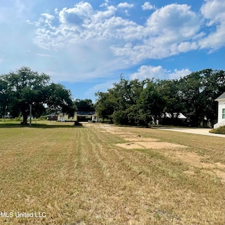 219 Texas Ave, Gulfport, MS 39507