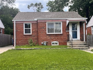 2567 E 27th St, Granite City, IL 62040