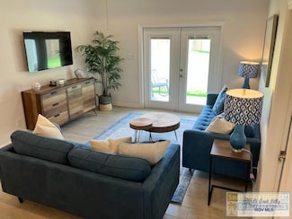 15 N Bay Hill Dr, Laguna Vista, TX 78578