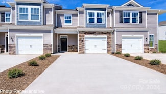 534 Wheatfield Rd, Fletcher, NC 28732
