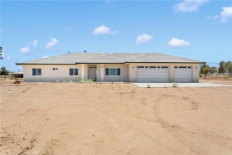 6643 Avenal St, Phelan, CA 92371