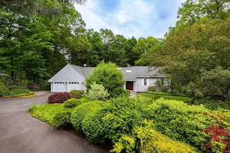 39 Chestnut Hill Rd, West Simsbury, CT 06092