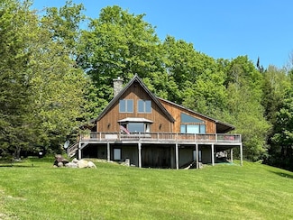 628 Batchelder Rd, Charleston, VT 05872