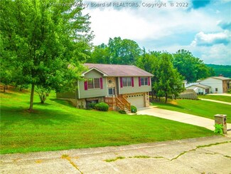 13 Upper Pinch Estates, Elkview, WV 25071