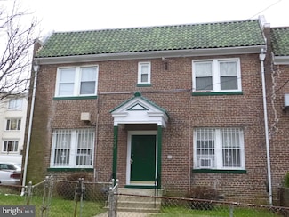 1647 V St SE, Washington, DC 20020
