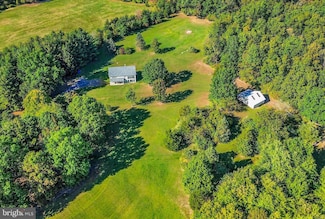 1460 Blue School Rd, Perkasie, PA 18944