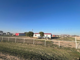 195 Busby Rd, Hereford, TX 79045