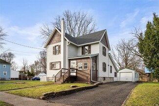 17 Park St, Shortsville, NY 14548