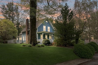 27 Water St, Leicester, MA 01524