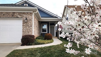 6296 Raven Rock Dr Unit 725, Denver, NC 28037