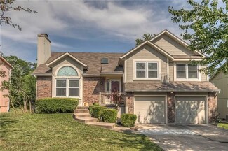 15611 Barkley St, Overland Park, KS 66223