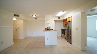 15231 SW 80th St Unit 101, Miami, FL 33193