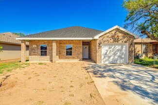 422 W Avenue X, San Angelo, TX 76903