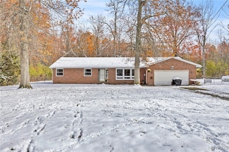 4037 Calkins Rd, Youngstown, NY 14174