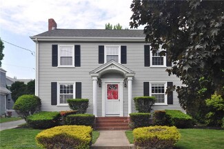 67 Beacon Cir, Cranston, RI 02910
