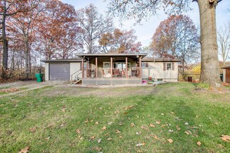 70894 Oak St, Edwardsburg, MI 49112