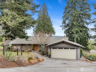 5316 NE 201st Place, Lake Forest Park, WA 98155