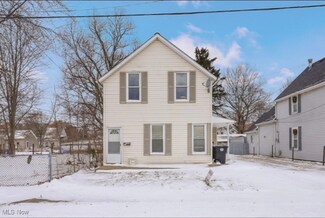 10904 Dixon Rd, Cleveland, OH 44111