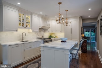 515 Leamington Ct, Ambler, PA 19002