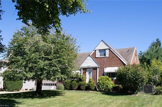 7297 Big Creek Pkwy, Middleburg Heights, OH 44130