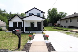 529 E Blenheim Ave, Blackwood, NJ 08012