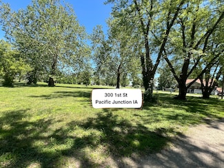 300 1st St, Pacific Junction, IA 51561