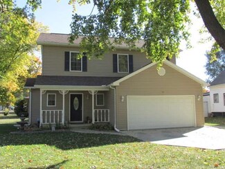 301 S Birch St, Wenona, IL 61377