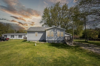 25034 Redfield St, Edwardsburg, MI 49112