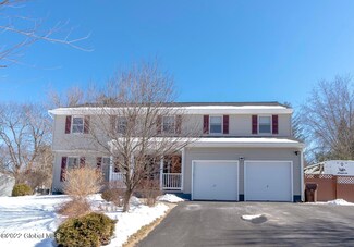 14 Windham Hill, Glenmont, NY 12077