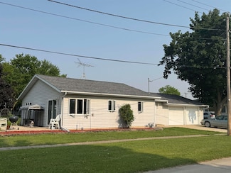 204 N Sheppard St, Ionia, IA 50645