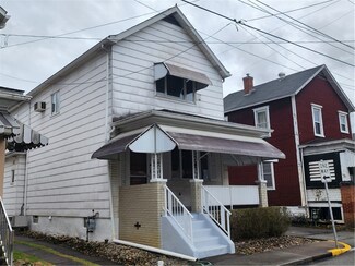 227 Mckinley Ave, East Vandergrift, PA 15629